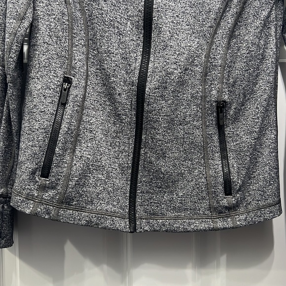Lululemon Define Jacket - Picture 5 of 9